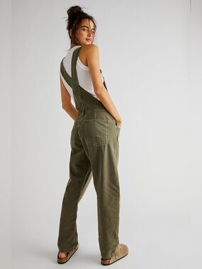 We the FreeZiggy Denim Overalls Excellent Condition, like new washed Army Small